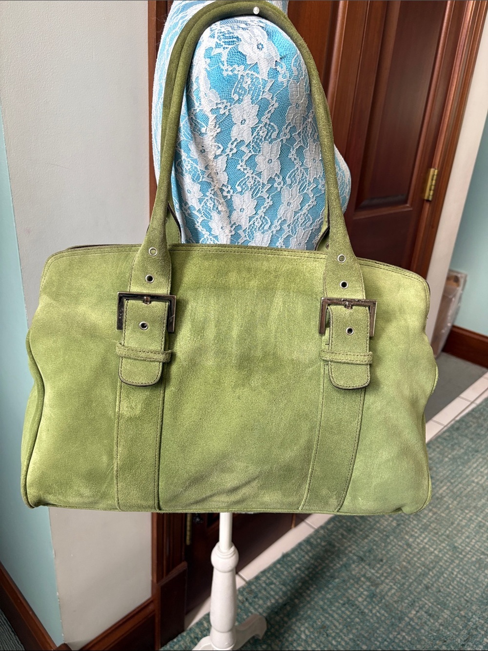 Levenger Tote bag Suede Lime green Women's Shoulder Bag large bag Silvertone